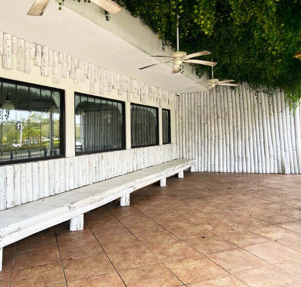 More Photos Of 12103 Collegiate Way, Orlando Restaurant For Lease