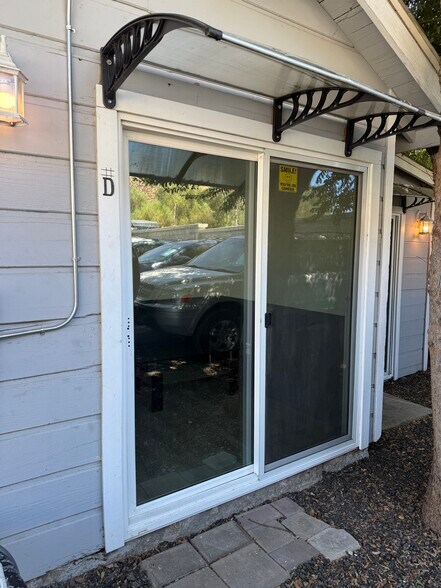 Primary Photo Of 17035 Sierra Hwy, Santa Clarita Office For Lease