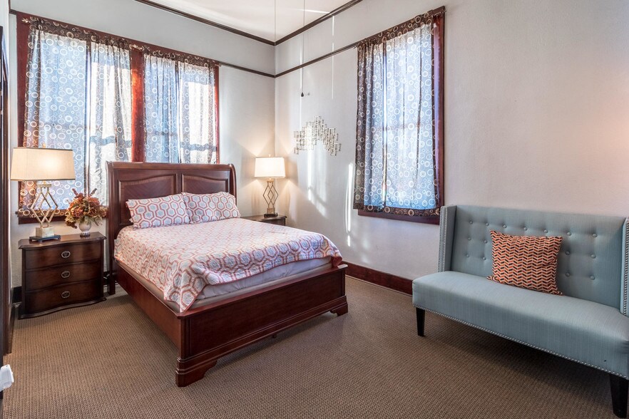 More Photos Of 400 E Nelson Ave, Defuniak Springs Hotel For Sale