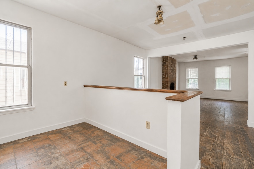 More Photos Of 154 26th St, Brooklyn Warehouse For Sale
