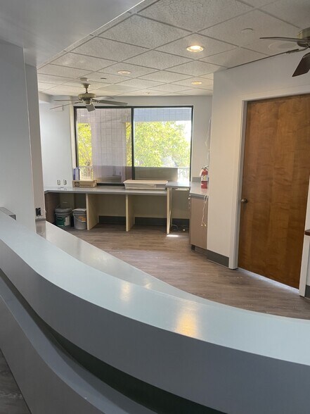 More Photos Of 8997 E Desert Cove Ave, Scottsdale Medical For Lease