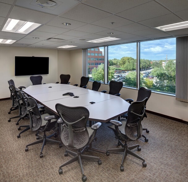 More Photos Of 67 W Michigan Ave, Battle Creek Office For Lease