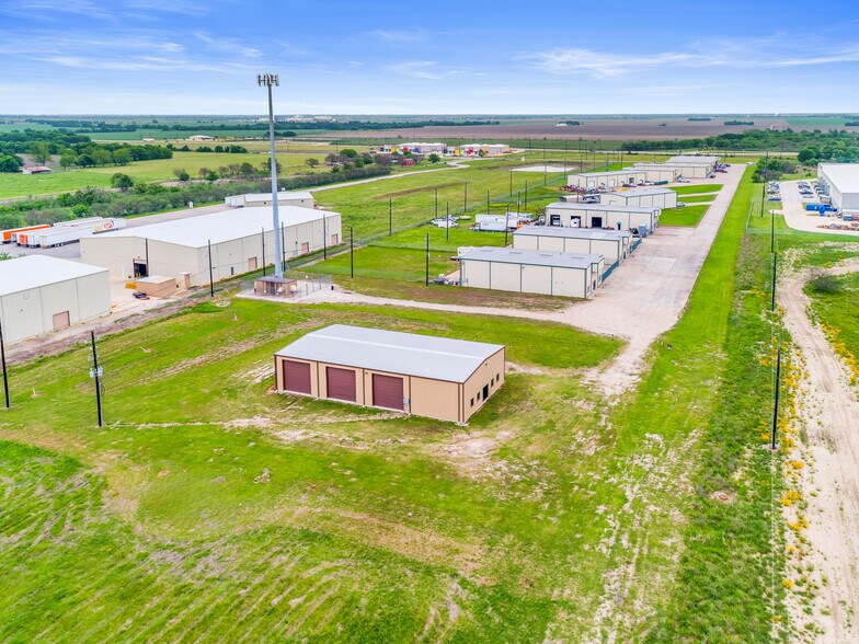 More Photos Of 2245 Randon Dyer, Rosenberg Warehouse For Sale