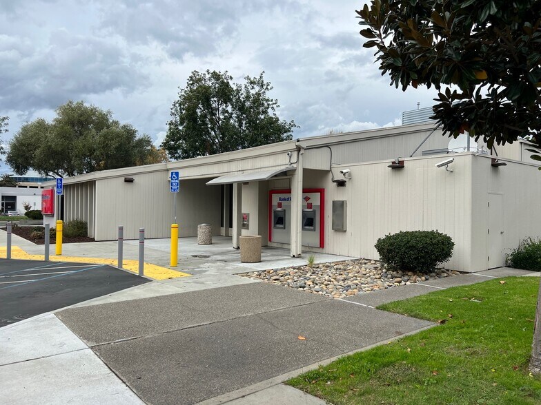 More Photos Of 2925 Scott Blvd, Santa Clara Bank For Sale