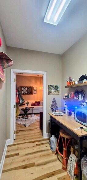 More Photos Of 1205 Bent Oaks Ct, Denton Office For Sale