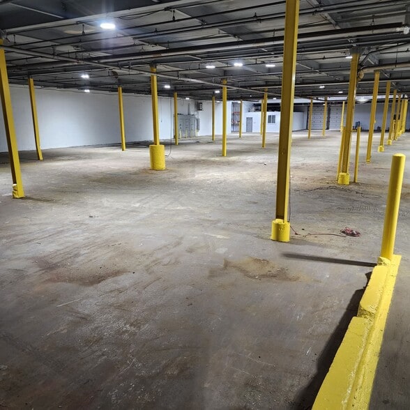 More Photos Of 1770-1810 Lemoyne Ave, Syracuse Warehouse For Lease