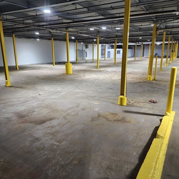More Photos Of 1770-1810 Lemoyne Ave, Syracuse Warehouse For Sale