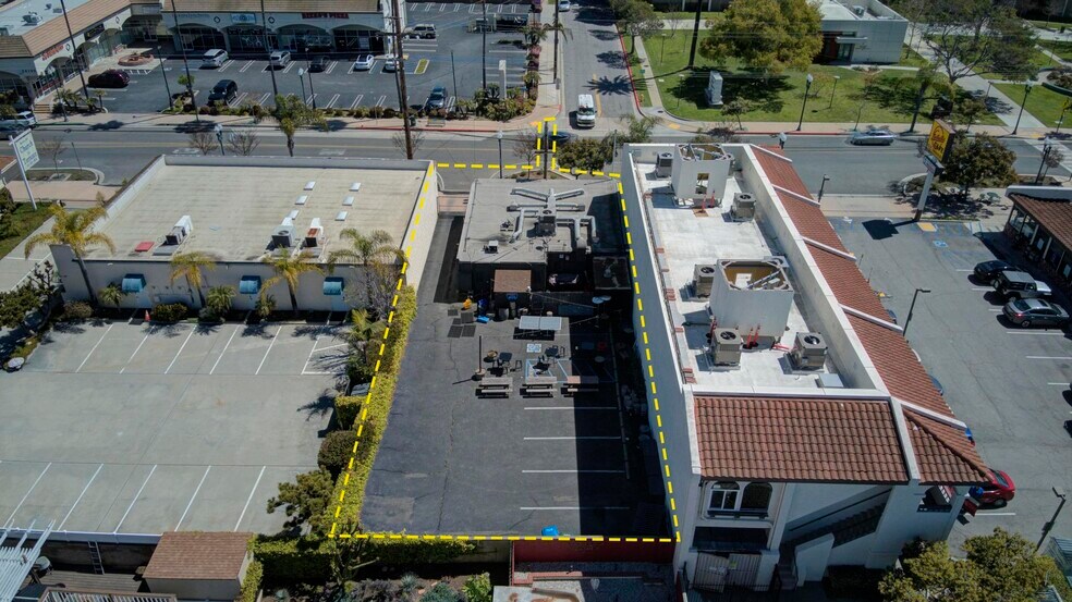 More Photos Of 24123 Narbonne Ave, Lomita Bar For Sale