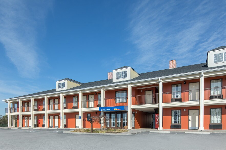 More Photos Of 360 Paul Huff Parkway, Cleveland Hotel For Sale