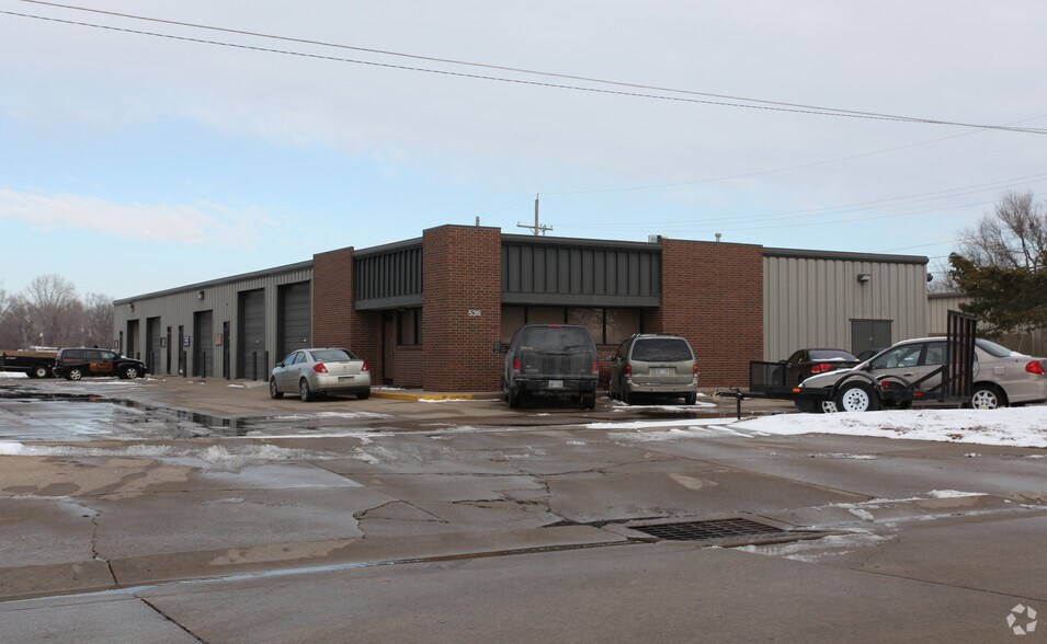 More Photos Of 536 NW Tyler Ct, Topeka Warehouse For Lease