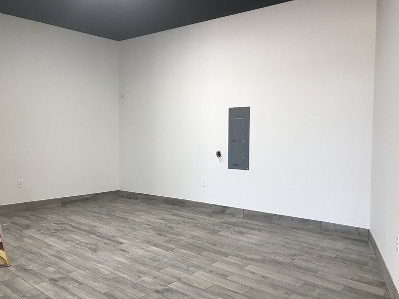 More Photos Of 4460 Keith St NW, Cleveland Freestanding For Sale