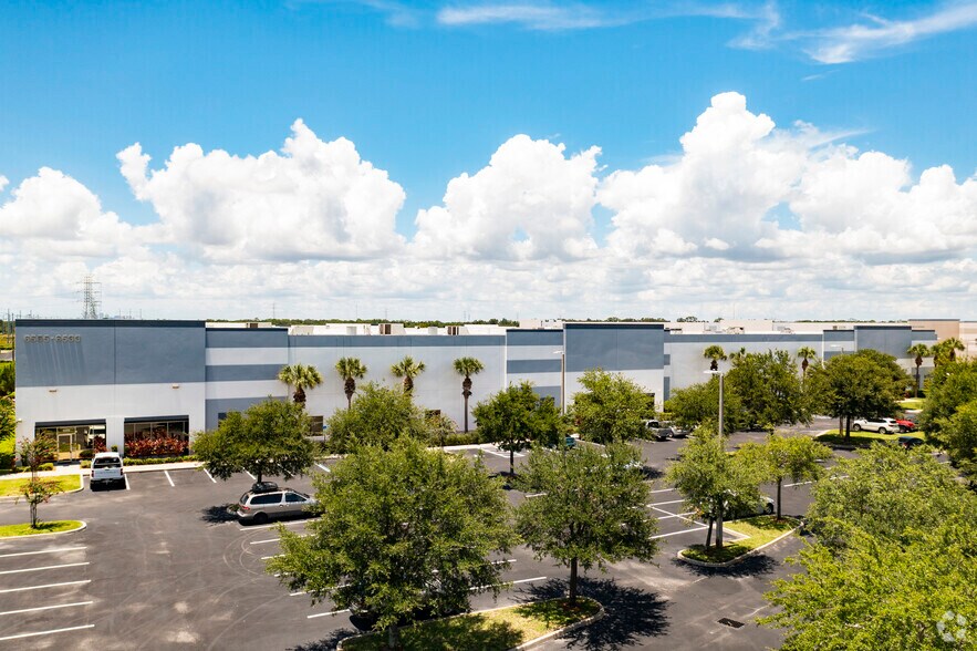 More Photos Of 6533-6555 Pelican Creek Cir, Riverview Warehouse For Lease