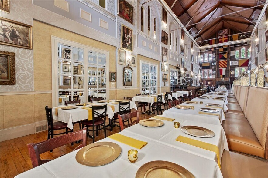 More Photos Of 49 Florida Ave, Amsterdam Hospitality For Sale