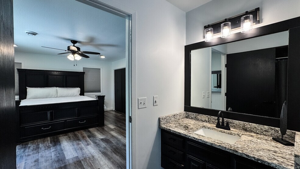 More Photos Of 203 Frank Ave NW, Elysian Specialty For Sale