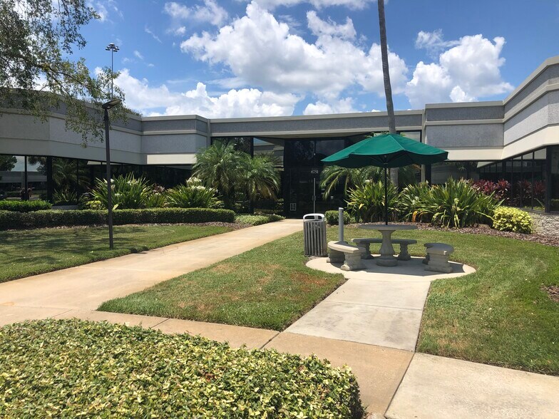 More Photos Of 6649 Westwood Blvd, Orlando Unknown For Lease