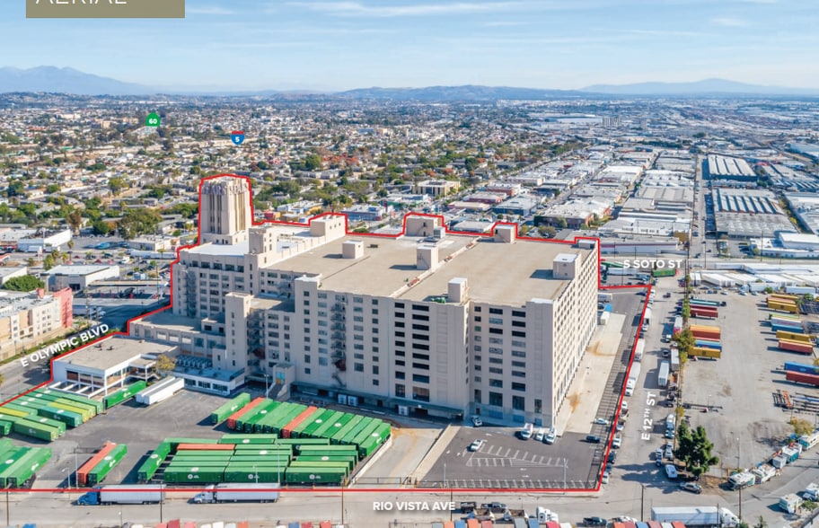 More Photos Of 2650 E Olympic Blvd, Los Angeles Warehouse For Lease