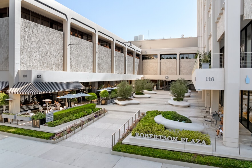 Primary Photo Of 116-120 N Robertson Blvd, West Hollywood Office For Lease