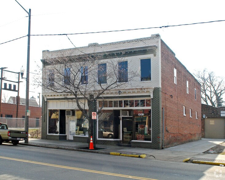 More Photos Of 1306-1308 Hull St, Richmond Storefront Retail Residential For Sale