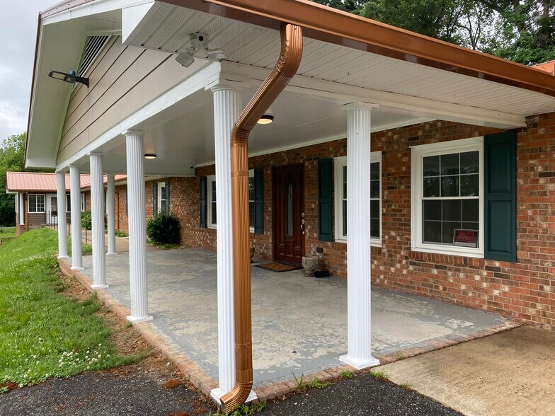 More Photos Of 2500 Olivet Ct, Greensboro Assisted Living For Sale