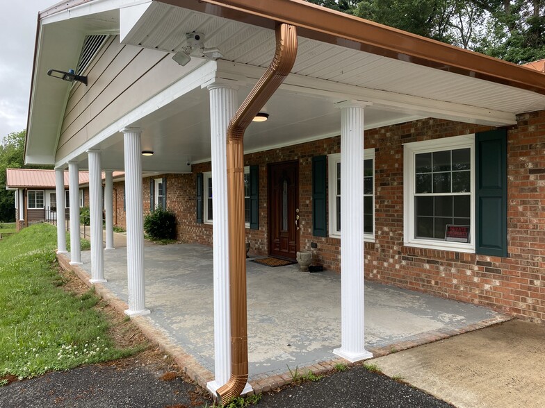 More Photos Of 2500 Olivet Ct, Greensboro Assisted Living For Sale