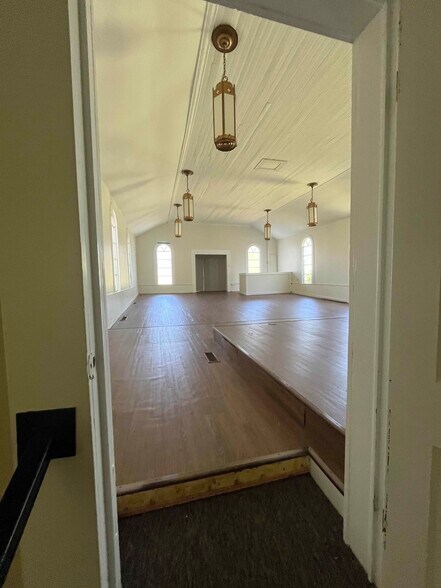 More Photos Of 2436 Ebenezer Ln, Gardendale Religious Facility For Sale