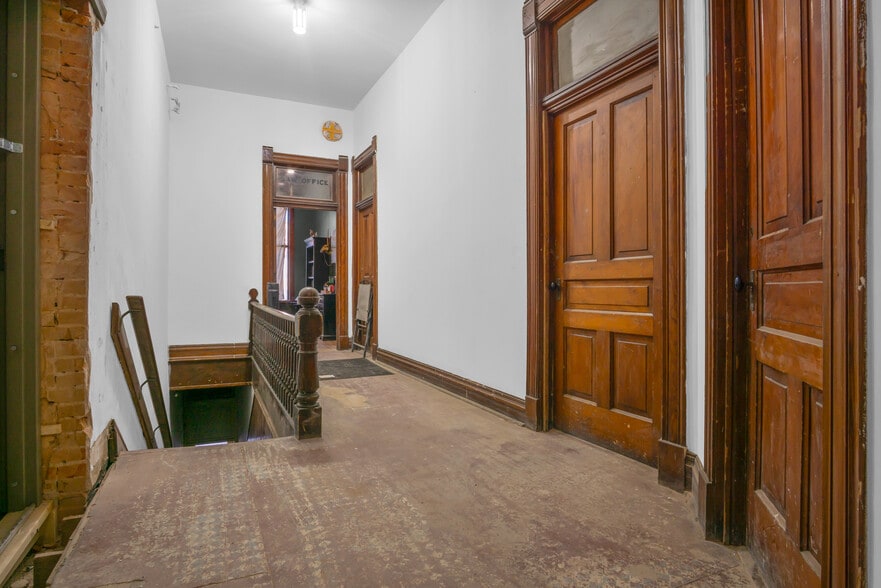 More Photos Of 2118 Central Ave, Kearney General Retail For Sale