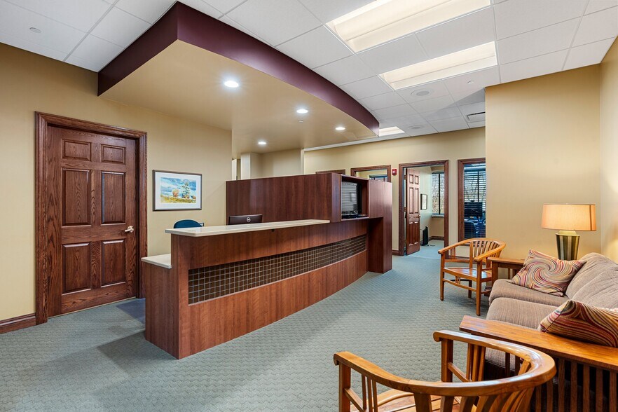 More Photos Of 4400 Calumet Ave, Manitowoc Office For Sale