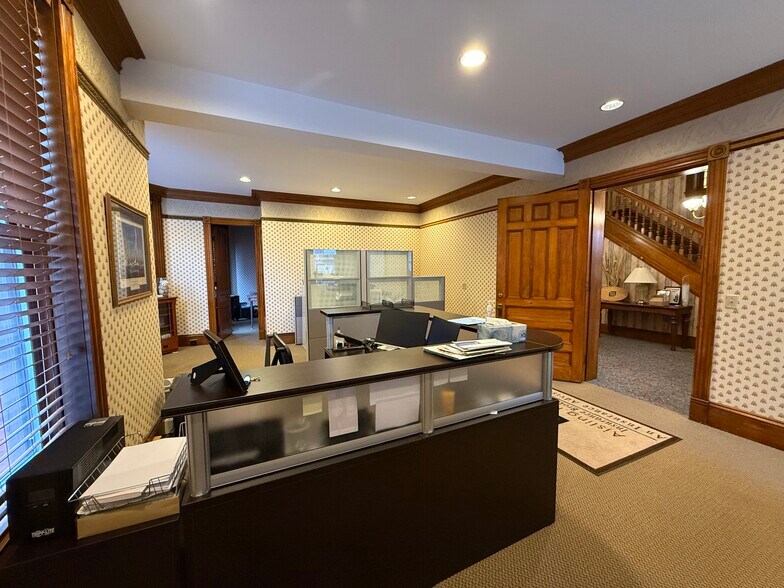 More Photos Of 25 Harvard St, Worcester Office For Lease