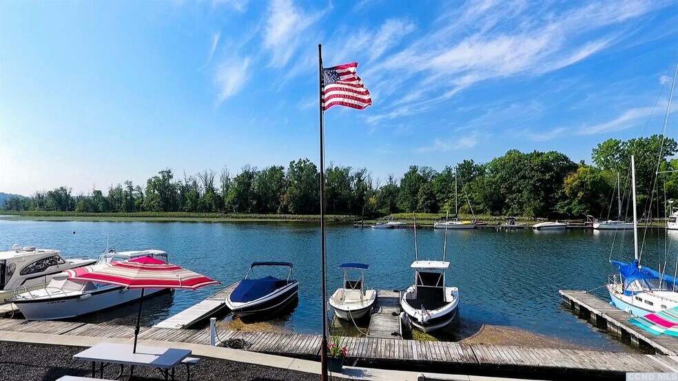 More Photos Of 103 Main St, Catskill Marina For Sale