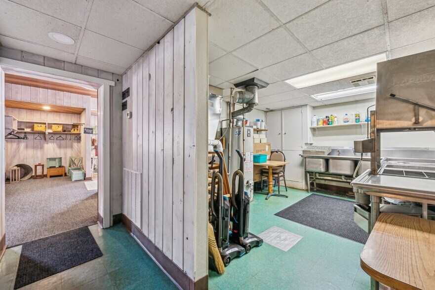 More Photos Of 8557 Mason Dixon Hwy, Meyersdale General Retail For Sale