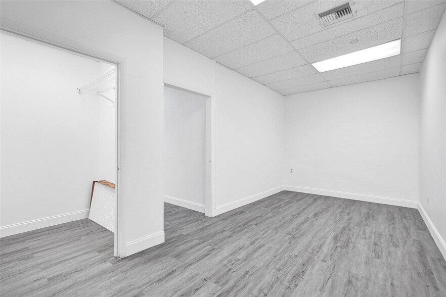 More Photos Of 201-211 E Hallandale Beach Blvd, Hallandale Beach Medical For Lease