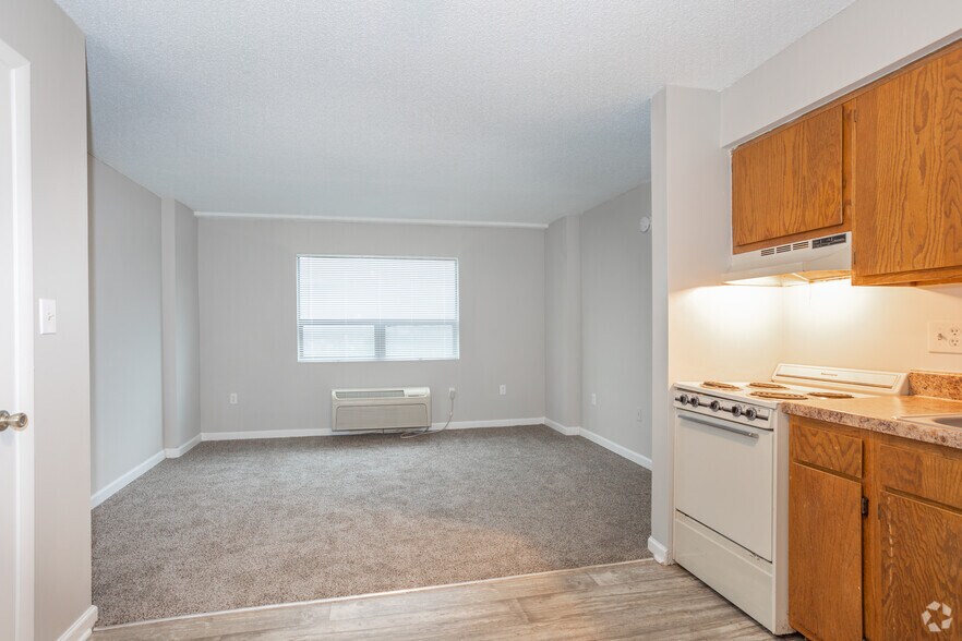 More Photos Of 4700 Westgrove St, Raleigh Apartments For Sale