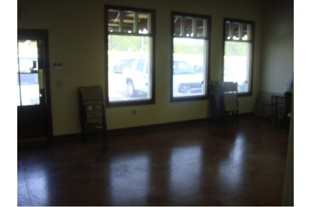 More Photos Of 5620 I 55 S, Byram Office For Lease