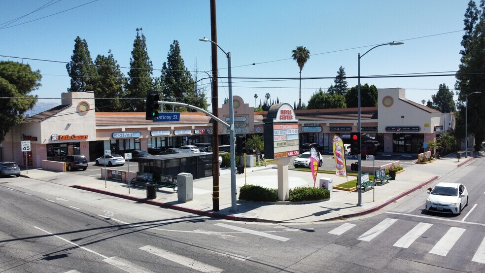 More Photos Of 7606 Fallbrook Ave, Canoga Park Unknown For Lease