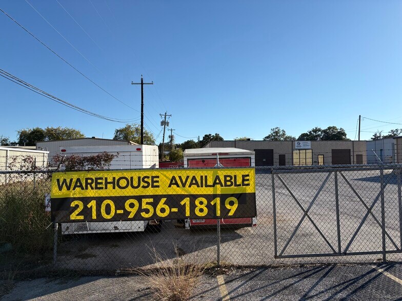 More Photos Of 136 Industrial Dr, Boerne Warehouse For Lease