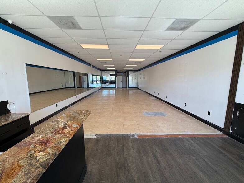 More Photos Of 4570 Lyons Rd, Coconut Creek Unknown For Lease