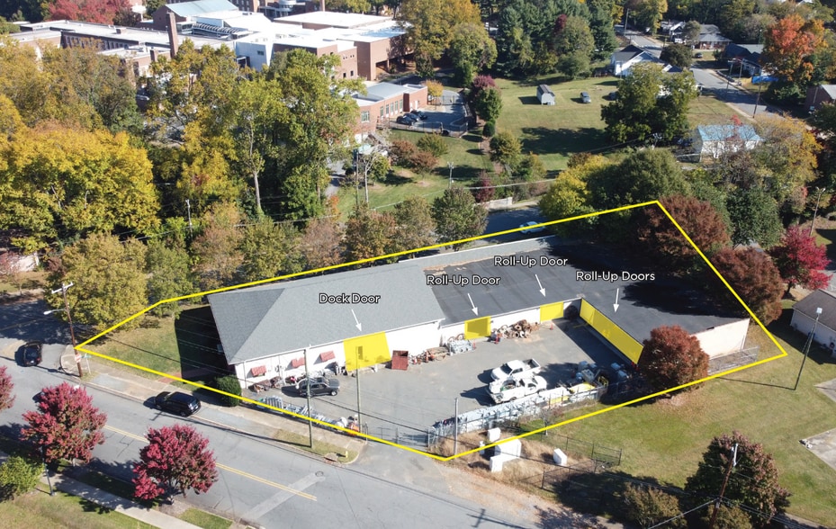 More Photos Of 2101 Sunnyside Ave, Winston-Salem Light Distribution For Sale