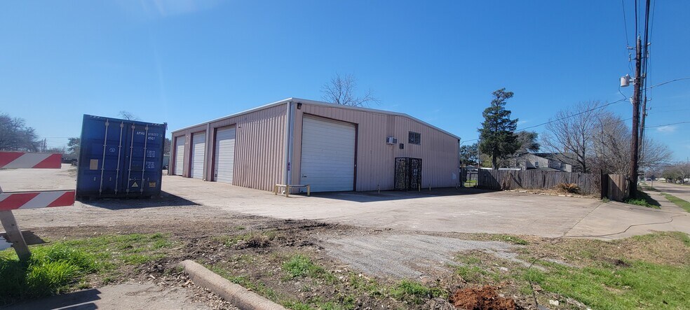 More Photos Of 11900 Alief Clodine Rd, Houston Auto Repair For Sale