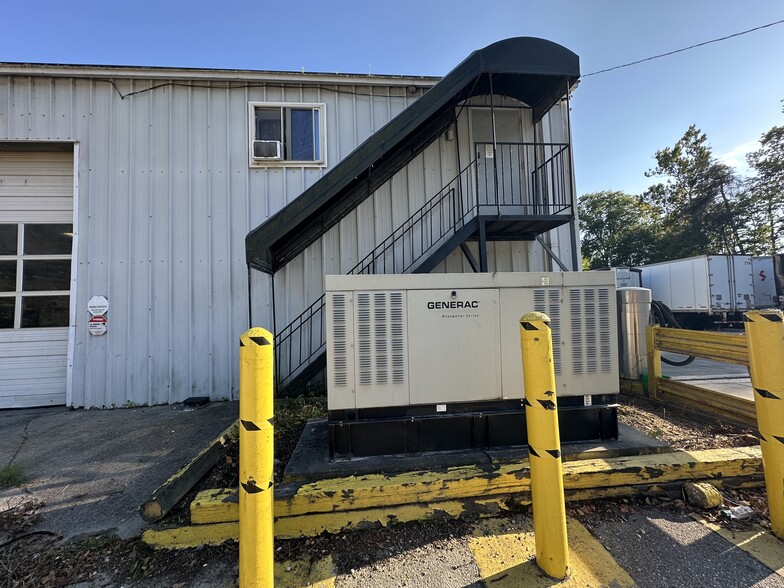 More Photos Of 8271 Brock Bridge Rd, Laurel Warehouse For Sale