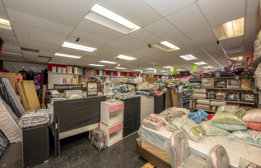 More Photos Of 132-134 Bloomfield Ave, Newark Storefront For Sale