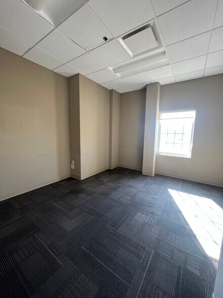 More Photos Of 1499 Post Rd, Fairfield Storefront For Lease