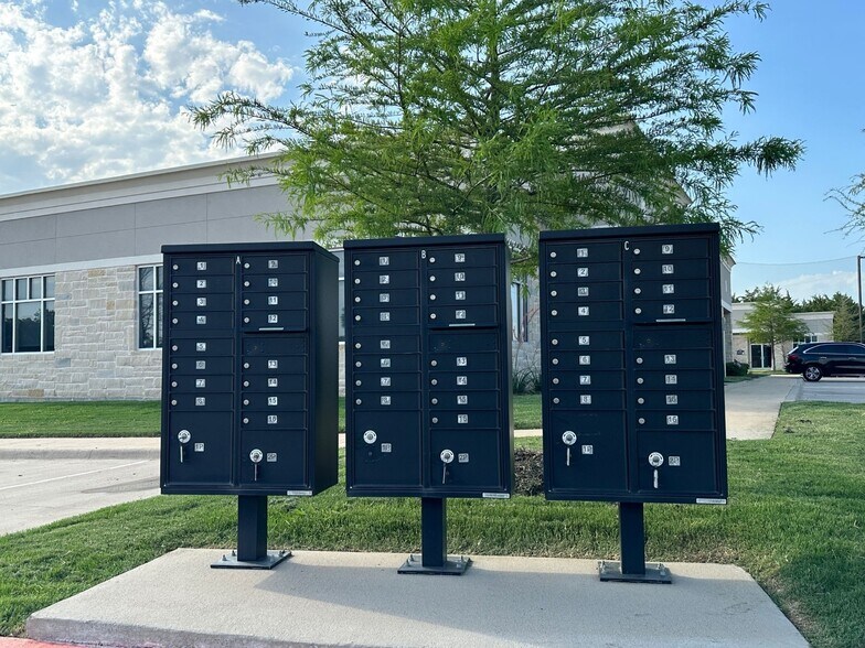 More Photos Of 1402 S Custer Rd, McKinney Medical For Lease