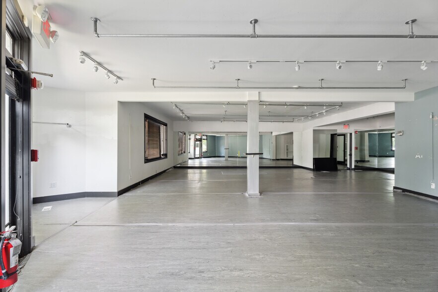 More Photos Of , East Hampton General Retail For Sale