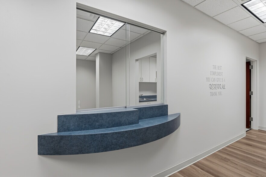 More Photos Of 3731 NW Cary Pky, Cary Medical For Sale