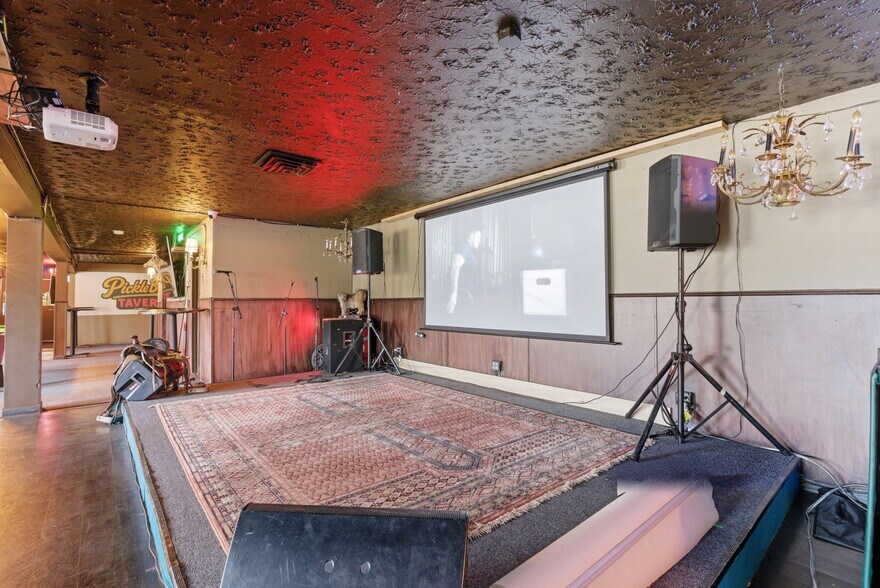 More Photos Of 2530 NE 82ND Ave, Portland Restaurant For Sale