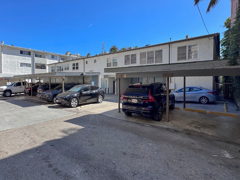 More Photos Of 1015 3rd St, Santa Monica Apartments For Sale
