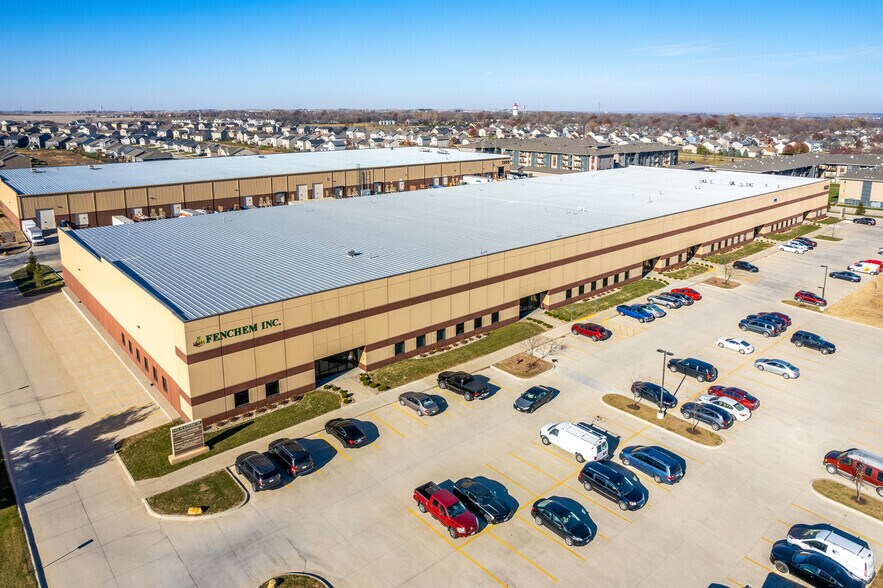 More Photos Of 1400 SE Gateway Dr, Grimes Warehouse For Lease