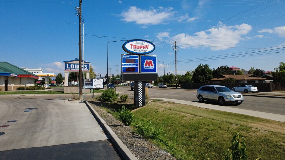 More Photos Of 8160 W Overland Rd, Boise Carwash For Lease