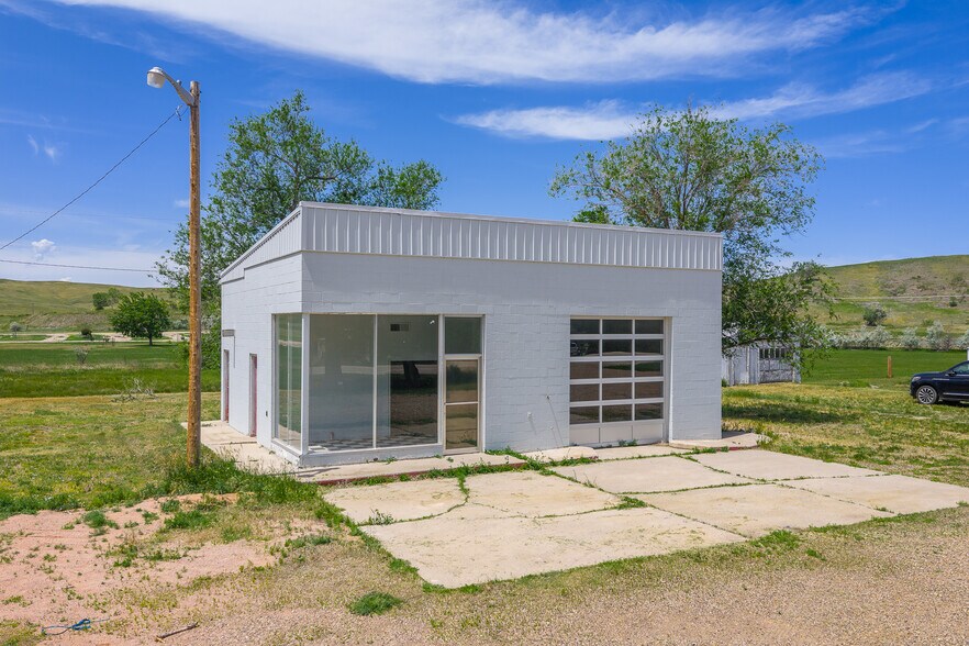 More Photos Of 47 C Ave, Wasta Land For Lease