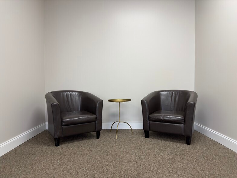 More Photos Of 5910-5916 S Main St, Clarkston Coworking Space